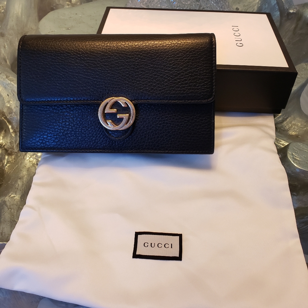 Gucci crossbody chain clutch mini